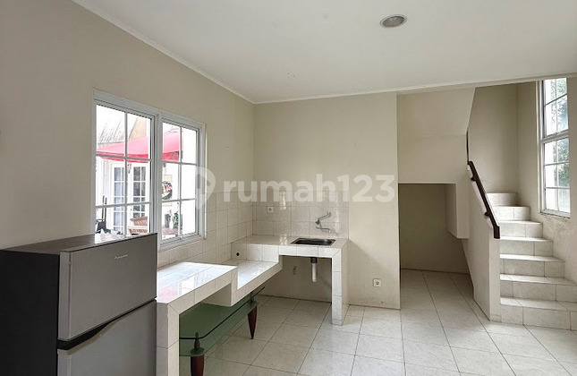 Dijual Rumah 3 Lantai Alessha Vanya Park BSD Tangerang Bagus Siap Huni Konsep Hunian Resort Hend