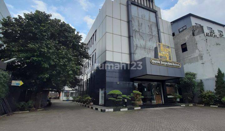 Kantor di Ir. Djuanda , Ciputat SHM Bagus 1