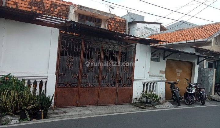 Rumah Strategis Di Jalan Cempaka Baru Timur Butuh Renovasi 1