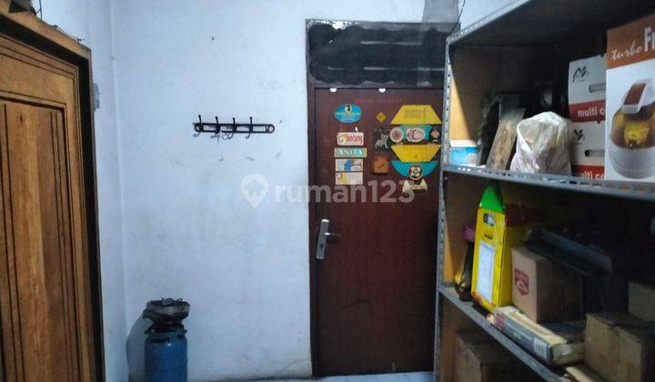 Rumah Lama Hitung Tanah . Lokasi Sangat Strategis  2