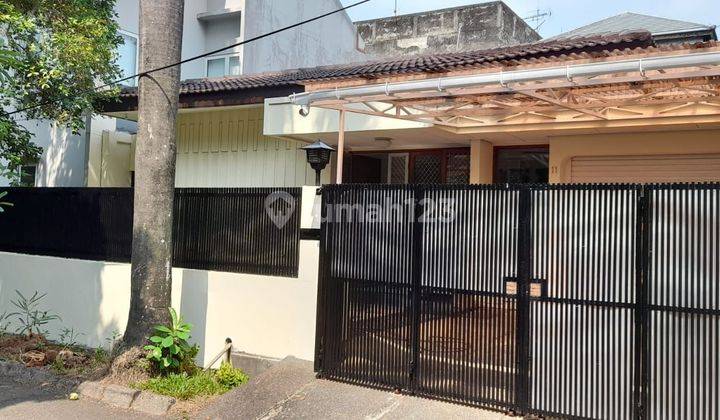 Pondok Indah Rumah Disewakan, Rapi Bersih Lokasi Bagus Tenang 1