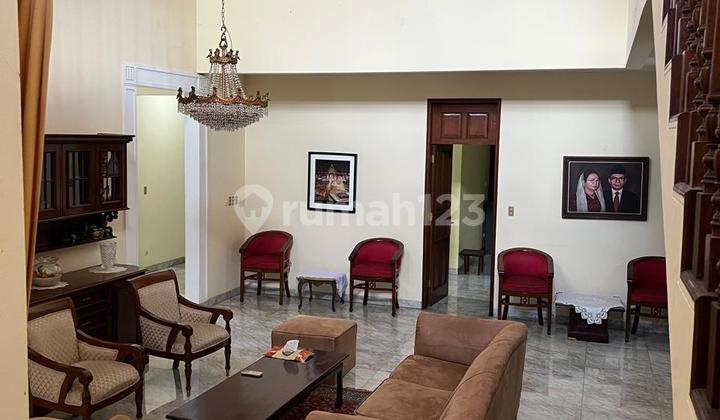 DIJUAL RUMAH DI KEBAYORAN BARU, JAKARTA SELATAN 2