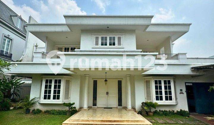 Dijual Rumah Mewah Siap Huni di Simprug Golf Kebayoran Lama, Jakarta Selatan. 1