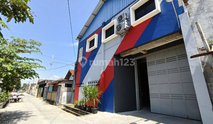 Gudang 2 Lantai Bonus Kantor Cantik Hanya 3 Menit Ke Mall Solo Square 2