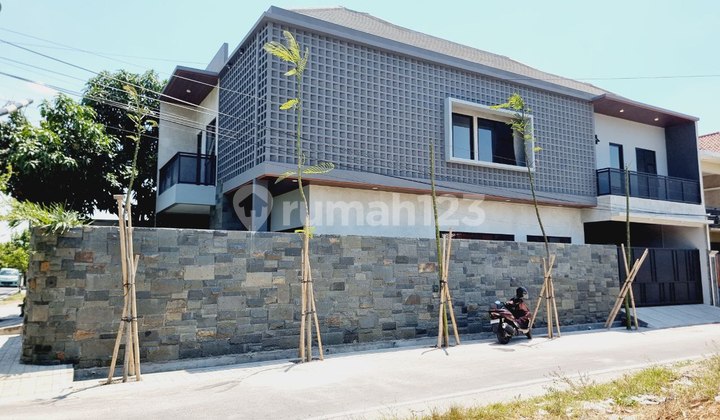 Hot List □ Rumah Baru Mewah 2 Lt Hook Ada Kolam Renang Pribadi Tengah Kota Solo Surakarta 2