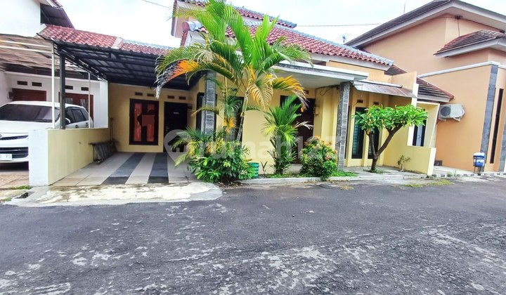 Rumah Cluster Bagus Siap Huni Dekat Akses Tol Kampus Ihs Dan Ums Rumah Cluster Bagus Siap Huni Dekat Akses Tol Kampus Ihs Dan Ums