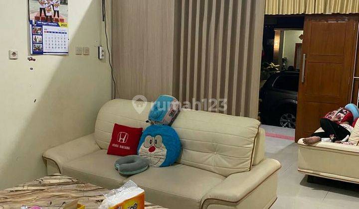 Rumah Bagus Full Furnish Dekat Luwes Kartasura 8