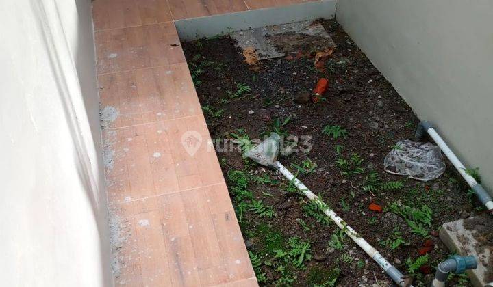 Rumah Baru Murah di Perumahan dekat Transmart dan UMS 9