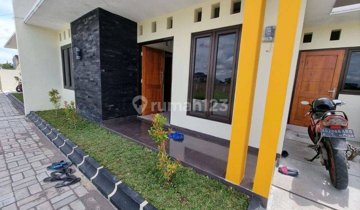 Rumah Murah Cantik di Colomadu dekat Tol Klodran 2