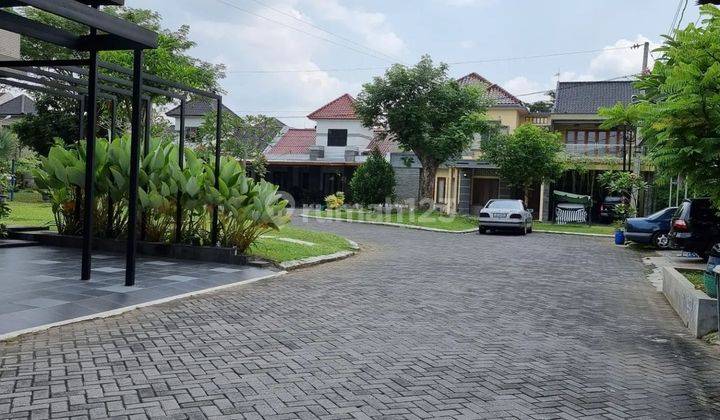 Rumah Mewah Luas Di Cluster Premium Gentan 2