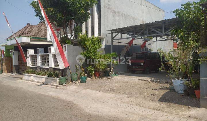 Tanah Pekarangan Siap Bangun dekat Superindo Banyuanyar 2