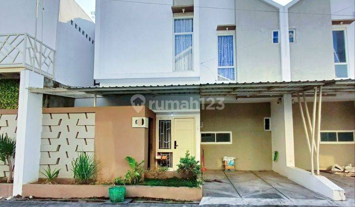 Rumah Cantik  Cluster 2 Lantai Full Furnish dekat Luwes Gentan 1