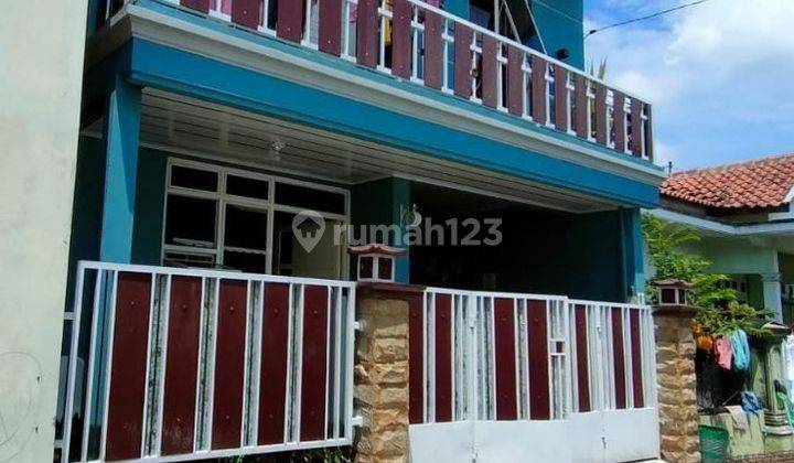 Rumah Bagus Murah Siap Huni 2 Lantai Solo Kota 1