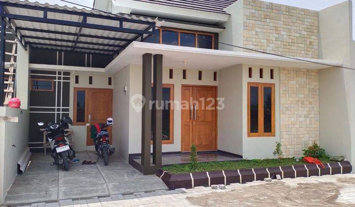 Rumah  Baru Grrss di Cluster Gress Plus Canopy Lokasi Strategis 1