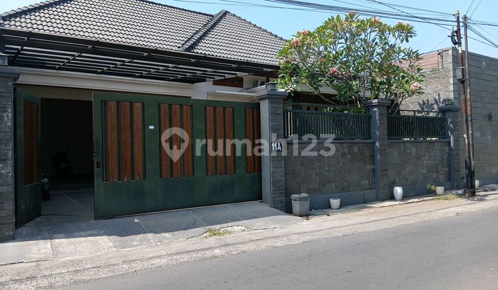 Rumah Mewah Full Funish 1 Lantai Luas Tanah 351 M Ada Kolam Renang Pribadi Lokasi Strategis Dekat Manahan Solo 2