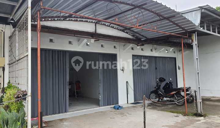 Ruko Murah 1 Lantai Cocok Untuk Kantor Ataupun Usaha Strategis Area Bisnis Dekat Pasar Kleco Ruko Murah 1 Lantai Cocok Untuk Kantor Ataupun Usaha Strategis Area Bisnis Dekat Pasar Kleco