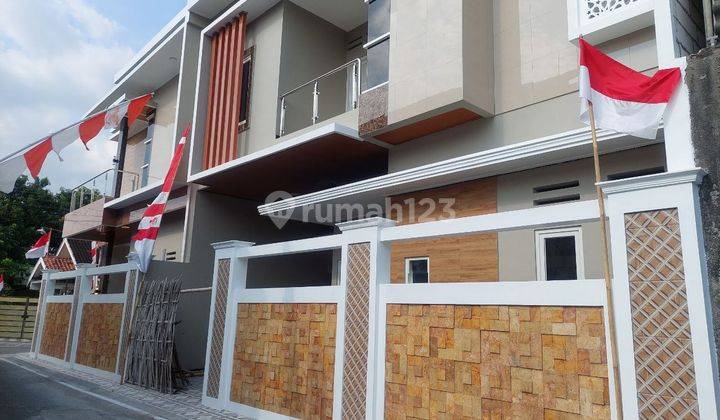 Rumah Baru Mewah Modern Tengah Kota Dekat Mall Paragon Solo Surakarta 2