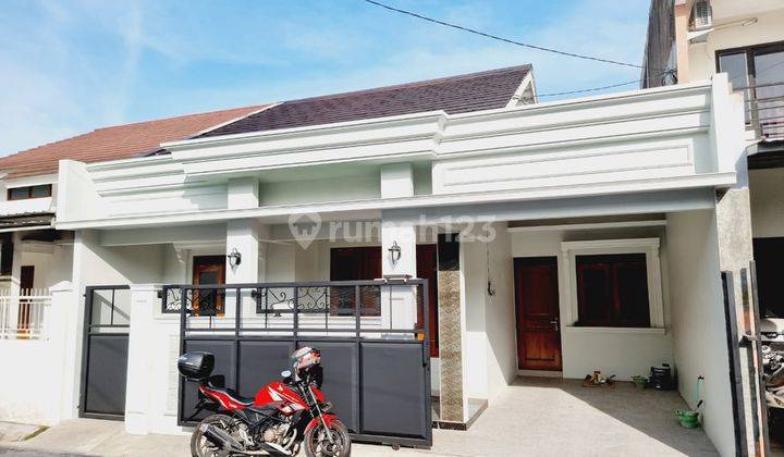 Rumah Cantik Cluster Semi Klasik Modern Hanya 3 Menit Ke Luwes Gentan 2