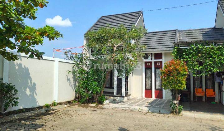 Rumah Cantik Murah Nyaman 2 Lt Di Lingkungan Cluster Akses Jalan Lebar Dekat Luwes Kartosuro 2