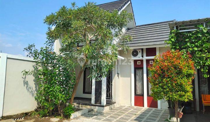 Rumah Cantik Murah Nyaman 2 Lt Di Lingkungan Cluster Akses Jalan Lebar Dekat Luwes Kartosuro 1