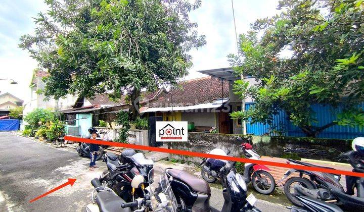 Rumah Hitung Tanah Pojokan Di Sumber Dekat Jalan Raya 2