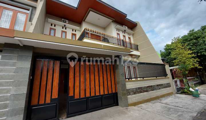 Rumah Bagus Modern 2 Lantai Akses Lebar Dekat Manahan & Exit Tol 2