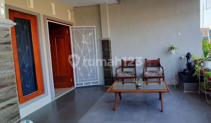 Rumah Cantik Semi Furnish Jalan Perum Lebar 10 M Dekat Kampus Ums dan Rs Suharso Ortopedi Solo 2