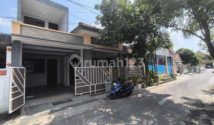 Comfortable Fully Furnished House Near Jih Solo Surakarta Hospital 2