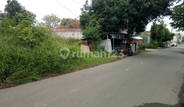 Ready-to-Build Land, Strategically Located, Spacious, Near Manahan Solo.