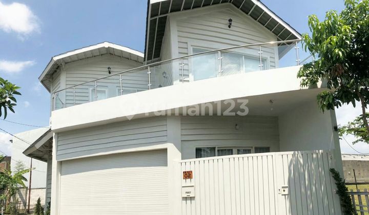 Rumah Cantik Modern American Sytle Lokasi Strategis Dekat Kampus Uns Solo