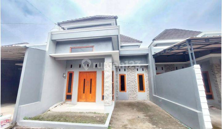 Rumah Cantik Cluster Sisa 1 Unit Dekat Solobaru 1