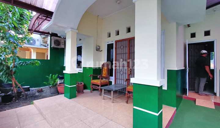 Rumah Cantik Murah Tengah Kota Solo Luas Tanah 132 M² Lokasi Strategis Hanya 5 Menit Ke Stadion Manahan Solo 2