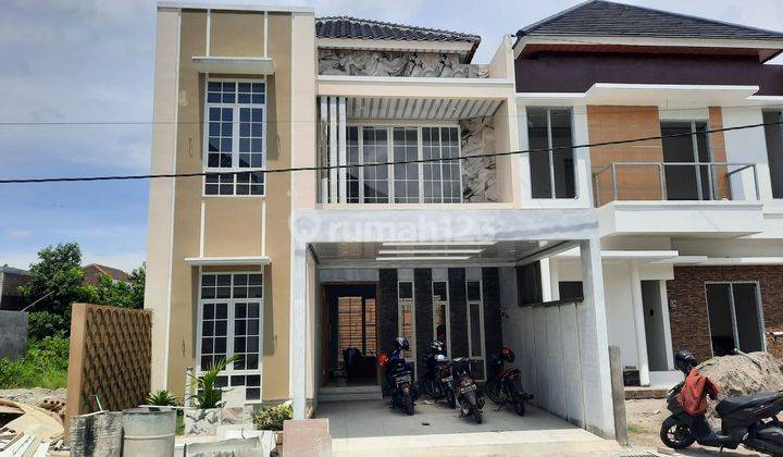 1 Unit Rumah Cantik Baru 2 Lantai Di Cluster Dekat De Colomadu Dan Bandara 1