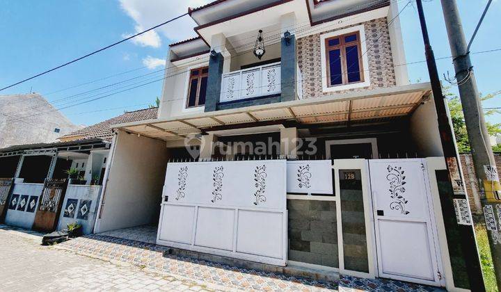 Rumah Cantik 2 Lt Modern Minimalis Nyaman Lingkungan Perumahan Di Area Gentan 1