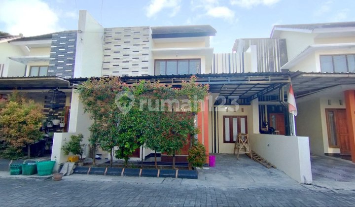 Rumah Cantik Bersih Terawat Di Cluster One Gate Rapi Nyaman Siap Huni Luas Tanah 82 M Dekat Superindo Dan Kampus Uin Kartosuro 2