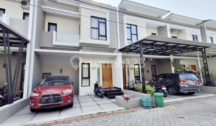 Rumah Cantik Siap Huni Cluster 2 Lantai Dekat Jln Mangesti Raya