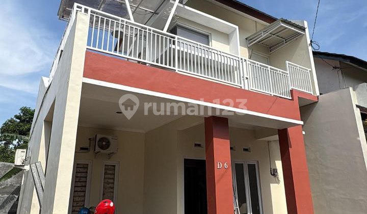 Good Furnished 2-Story House in a Cluster on a Wide Residential Street Near Solo City