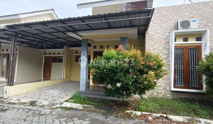 Rumah Cantik Bersih Siap Huni Di Cluster Dekat Lor In Hotel 2