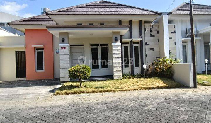 Rumah Baru Cluster Elite Di Lingkungan Strategis Dekat Rs Jih Dan Tol Klodran Solo 1