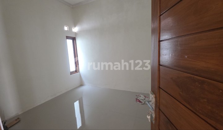 Rumah Baru Murah Lokasi Strategis Solo Kota Bonus Pagar Canopy 2