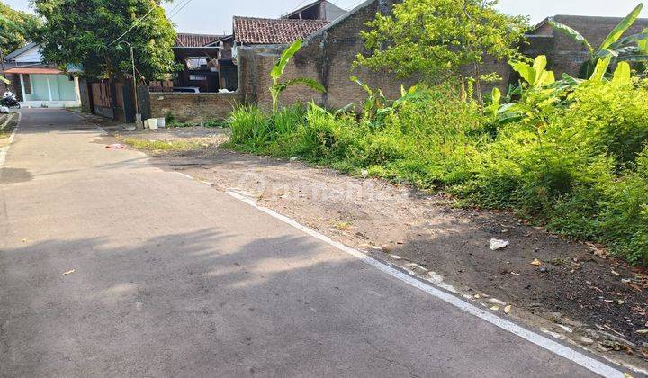 Tanah Pekarangan Murah dan Luas Siap Bangun Dekat DeTjolomadu  2