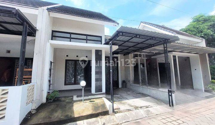 Rumah Cantik Cluster Dekat Luwes Kartosuro 1