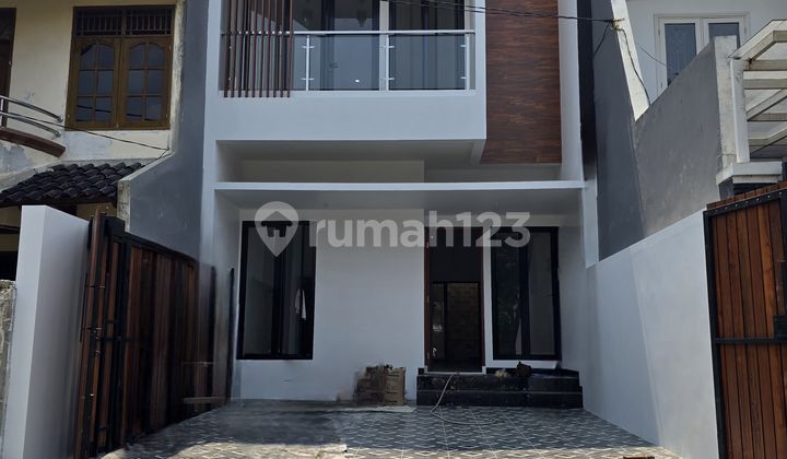 Rumah Baru Modern Minimalis Di Pondok Kelapa Jakarta Timur 