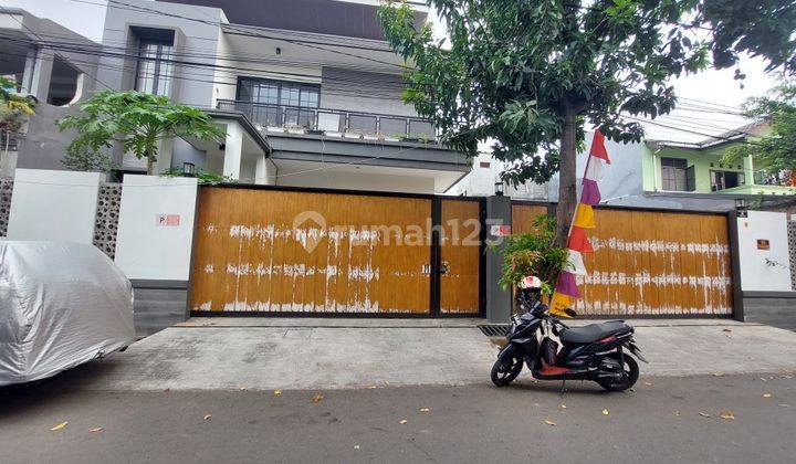 Rumah mewah siap huni dkt Patal Senayan,Jakarta Selatan 1