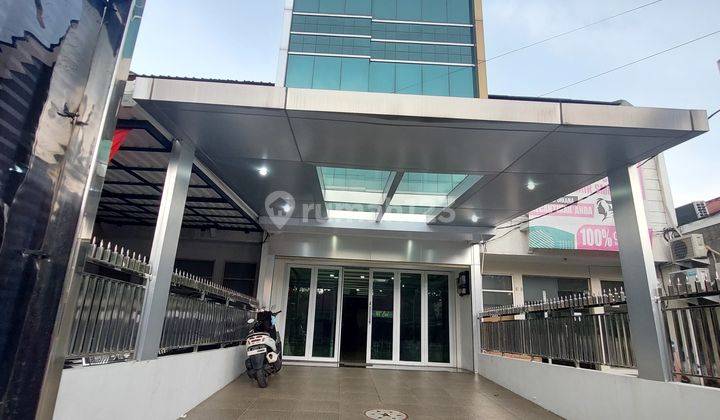 Gedung 4,5 Lantai siap pakai di Tebet Barat Dalam 2