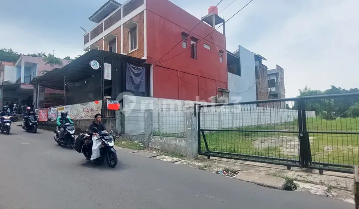 Ruko 2,5 lantai di Jl Raya mabes hankam,Cipayung,Jakarta Timur 2