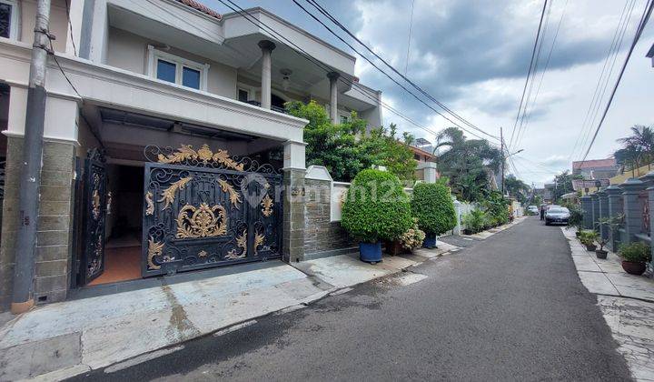 Rumah 2,5 Lantai furnished di Tebet Timur dalam,Jakarta Selatan 2