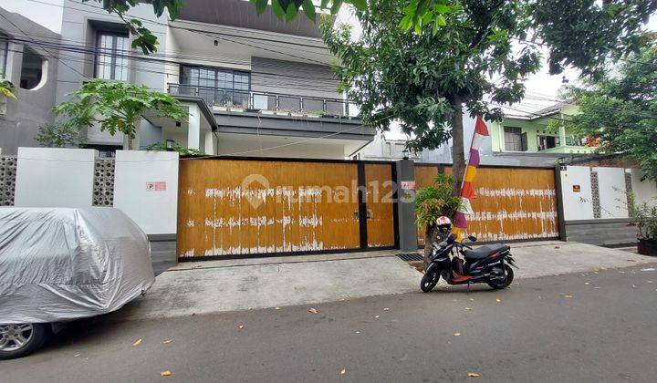 Rumah mewah furnished di Kemandoran 1 Jakarta Selatan 1