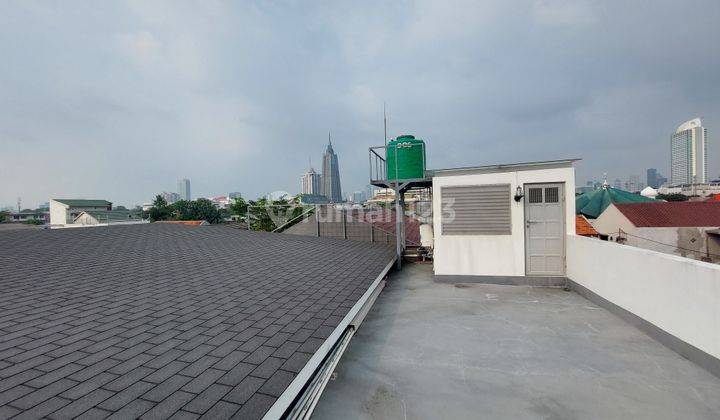 Rumah mewah furnished di Kemandoran 1 Jakarta Selatan 7