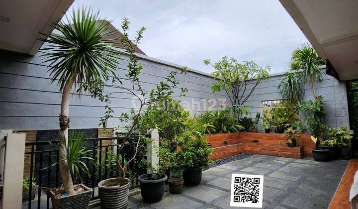 BU.Rumah cantik Fully Furnish Dgn Rooftop Di Halim Jakarta Timur 3